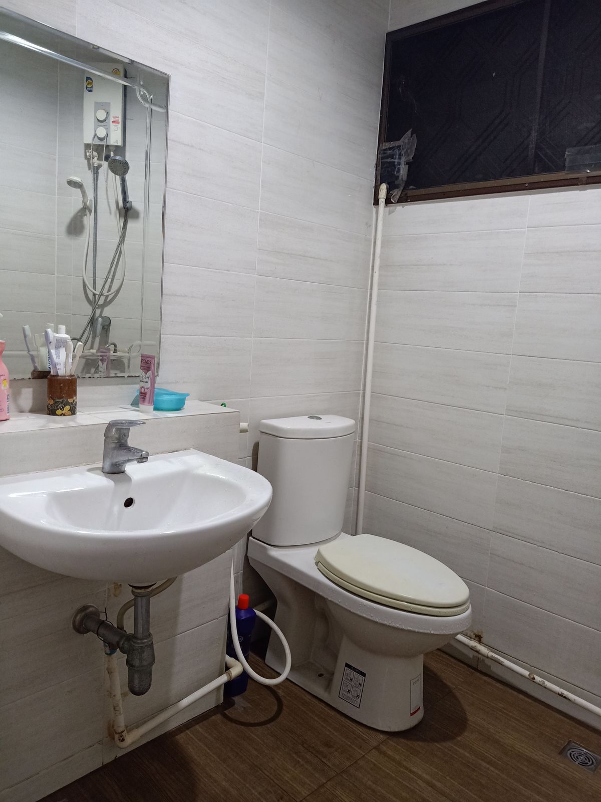 For SaleHouseNonthaburi, Bang Yai, Bangbuathong : Detached house 80 sq.w. Chollada Bang Bua Thong near the lake