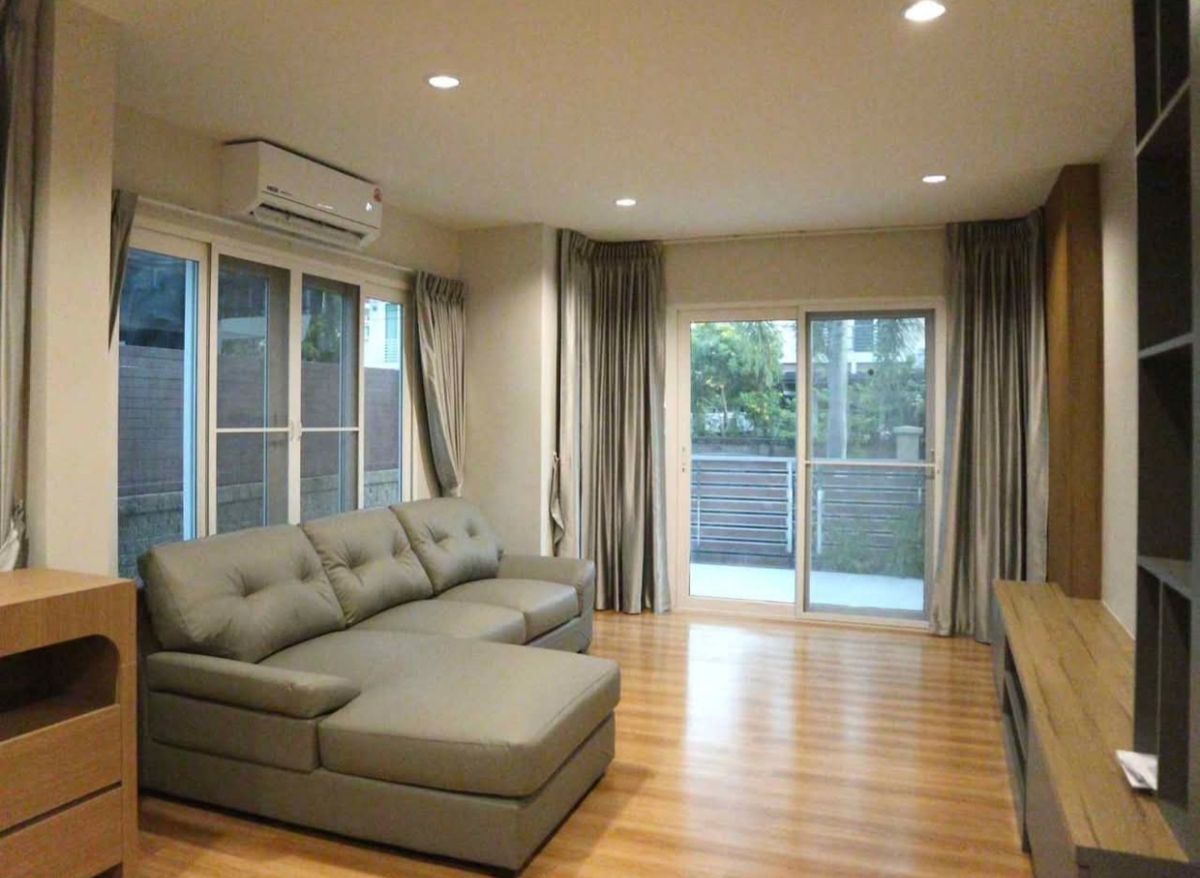 For RentHouseSamut Prakan,Samrong : 💥 Detached house for rent 40,000 baht, new renovate! Good location, Bang Na -Srinakarin area, Kaza Village, Srinakarin Soi Dan 22