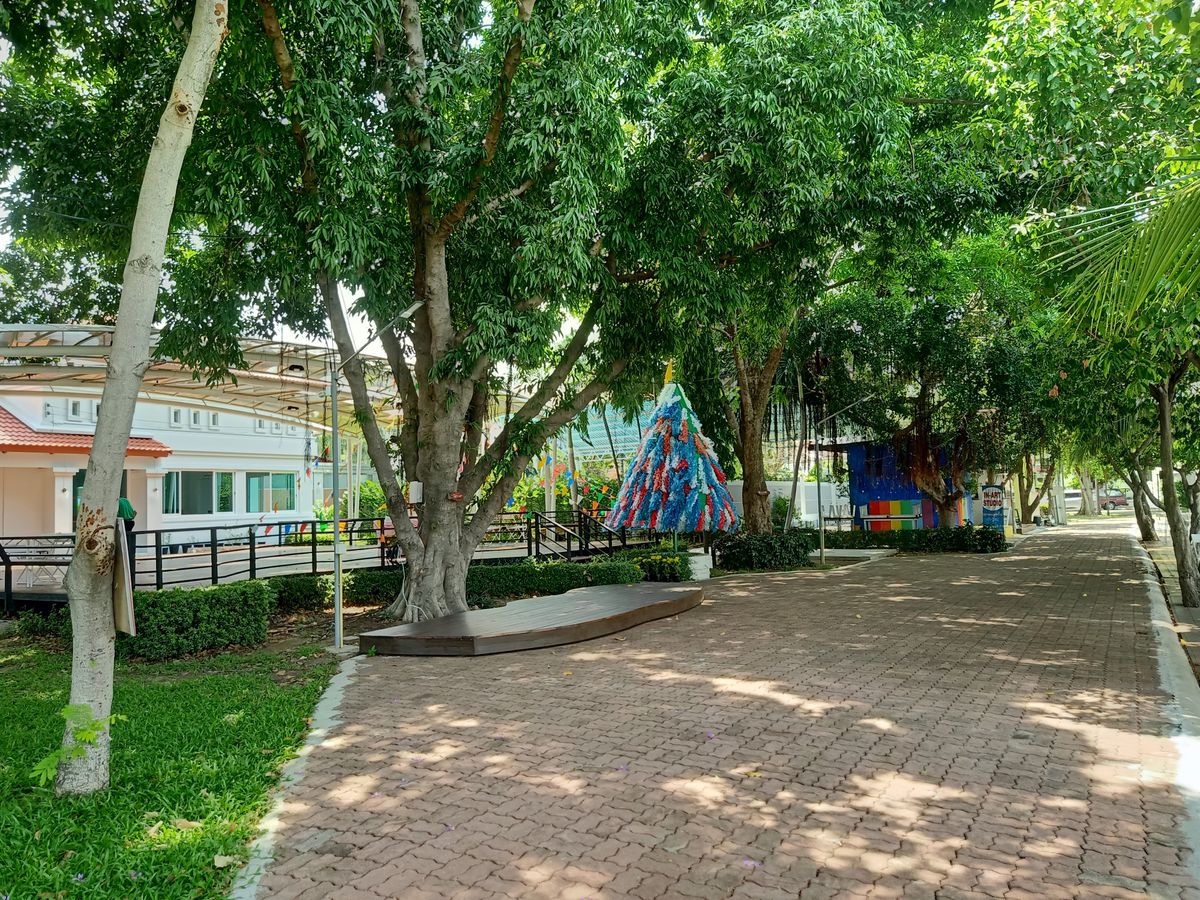 For SaleHouseNonthaburi, Bang Yai, Bangbuathong : Detached house 80 sq.w. Chollada Bang Bua Thong near the lake