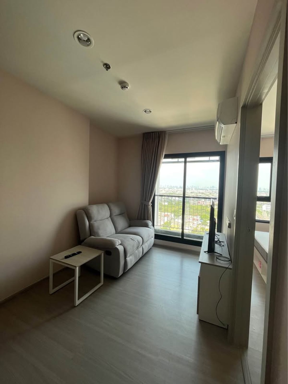 For SaleCondoSamut Prakan,Samrong : Condo for sale Aspai Erawan Prime, near the Erawan Elephant Station (SM1175)