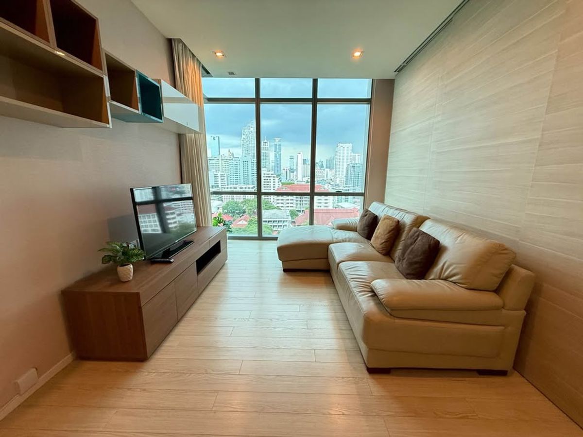 ให้เช่าคอนโดสุขุมวิท อโศก ทองหล่อ : 🏢 ให้เช่าคอนโดย่านอโศก @The Room Sukhumvit 21| ห้องสวย แต่งครบ พร้อมอยู่! | ใกล้ BTS อโศก และ MRT สุขุมวิท-เพชรบุรี | 💸 ราคาเพียง 36,000 บาท/เดือน 