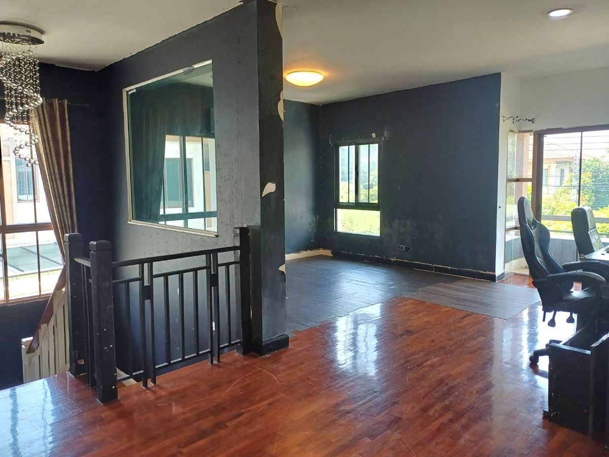 ขายบ้านพระราม 5 ราชพฤกษ์ บางกรวย : ขายขาดทุน บ้านบุราสิริ ราชพฤกษ์ แจ้งวัฒนะ 4 ห้องนอน 89 ตรว ติดถนนเมน