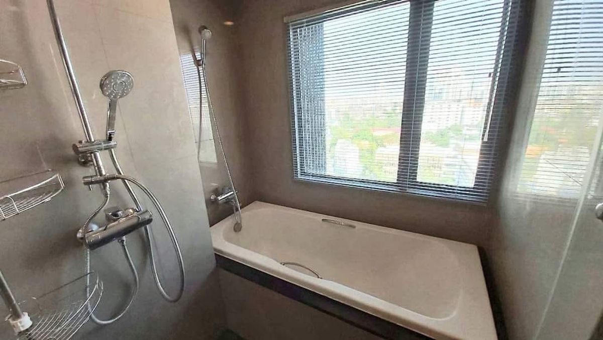 For RentCondoSukhumvit, Asoke, Thonglor : 💥ST-1496💥 The Crest Sukhumvit 34 👉Line : @mastercondo