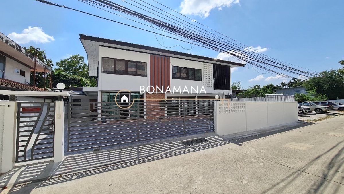 ให้เช่าโฮมออฟฟิศโชคชัย4 ลาดพร้าว71 : ปล่อยเช่า บ้านเดี่ยว สตูดิโอ 
โฮมออฟฟิศ ซอย โชคชัย 4