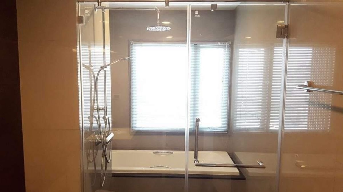 For RentCondoSukhumvit, Asoke, Thonglor : 💥ST-1496💥 The Crest Sukhumvit 34 👉Line : @mastercondo