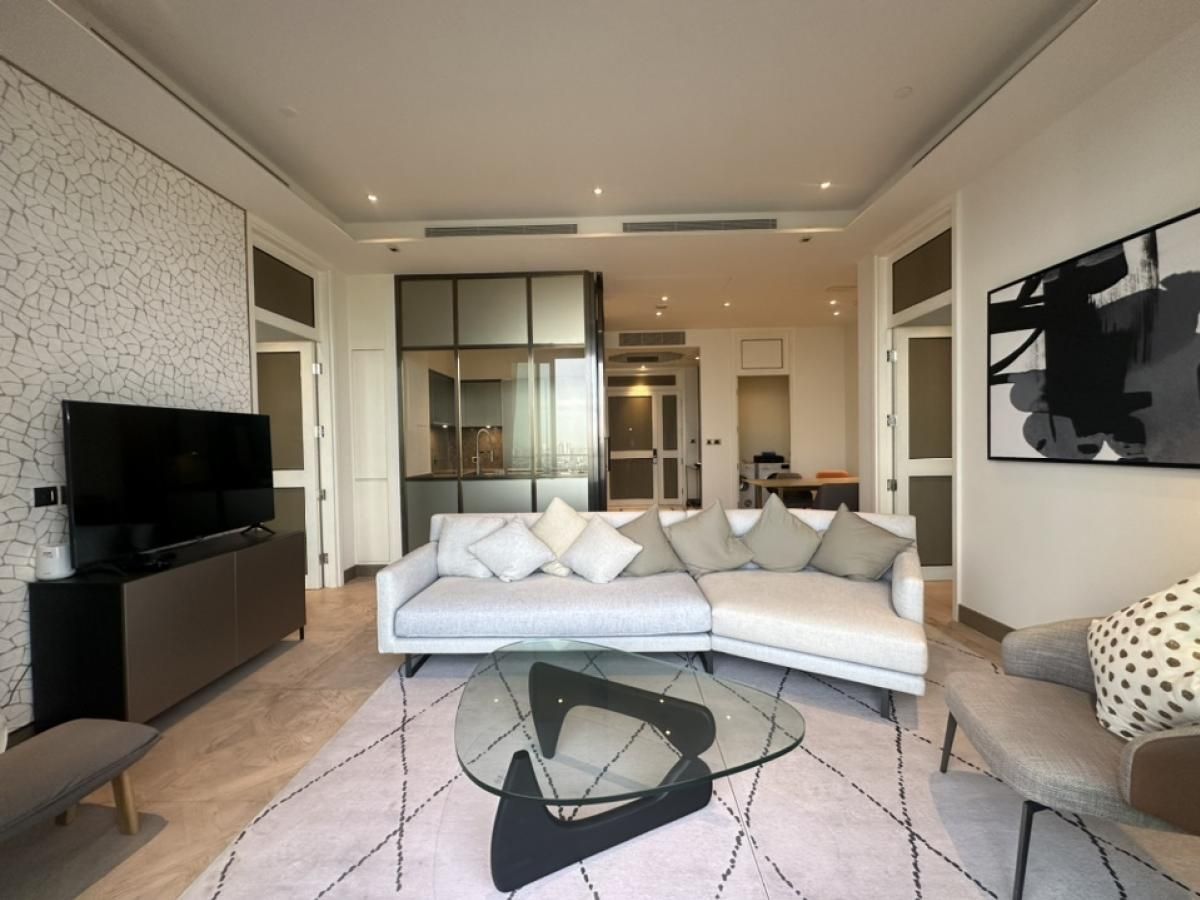 ให้เช่าคอนโดวงเวียนใหญ่ เจริญนคร : River View! Ultra Luxury Penthouse at Chao Phraya River For Rent