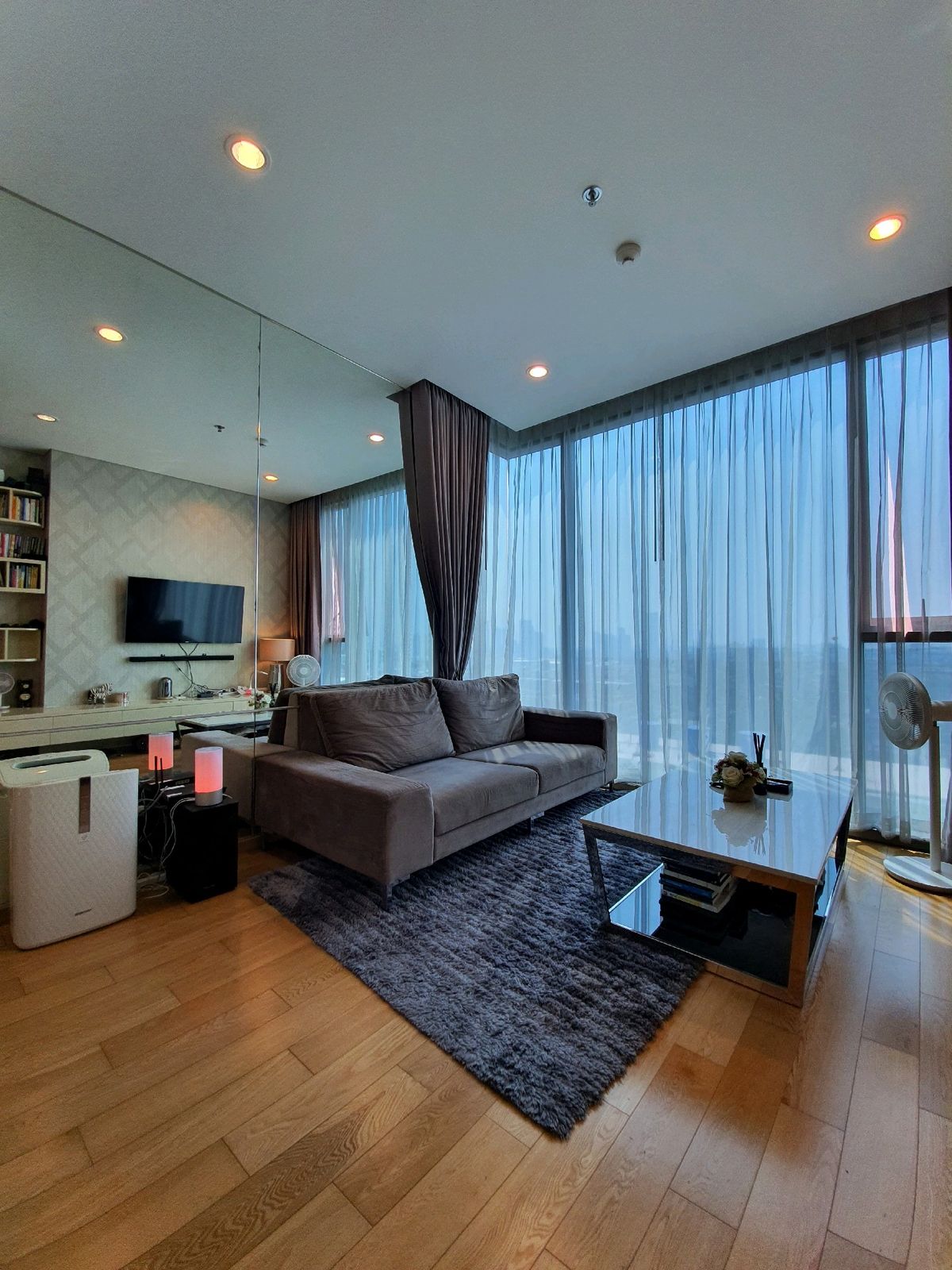 ขายคอนโดสาทร นราธิวาส : For RENT by owner ให้เช่า ❤welcome Agent (ภาษาไทยด้านล่าง) Condo The BREEZE Narathivas rd. (เดอะบรีส นราธิวาส), 1bedroom 45 sqm., 14 floor room number 198/65