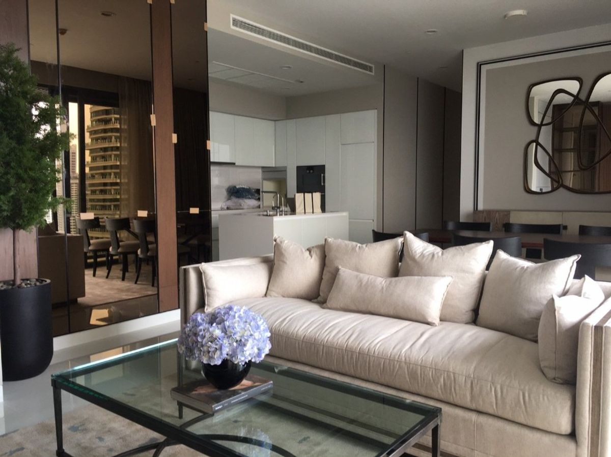 ให้เช่าคอนโดสุขุมวิท อโศก ทองหล่อ : Rental Ultra Luxury Penthouse in Thonglor, Bangkok I Vittorio Sukhumvit 39
