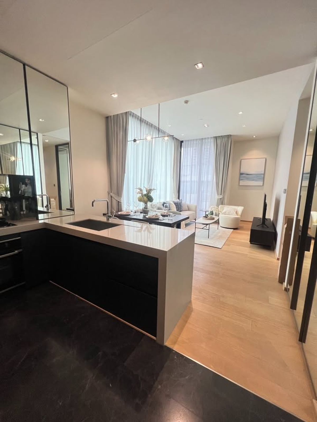 ให้เช่าคอนโดวิทยุ ชิดลม หลังสวน : (28ชิดลม) 28 Chidlom 