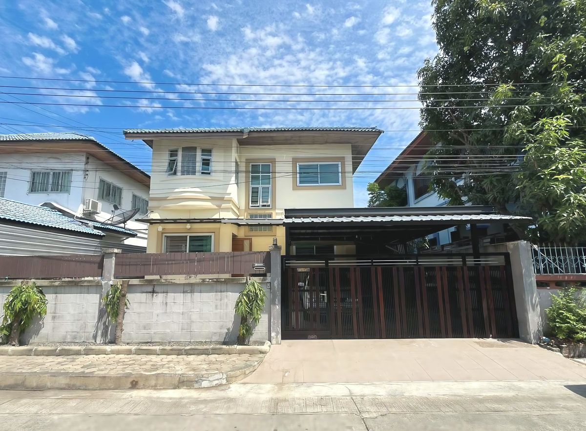 ขายบ้านลาดกระบัง สุวรรณภูมิ : ขายบ้านเดี่ยว 2 ชั้นอยู่ซอยคุ้มเกล้า 60 ลาดกระบัง