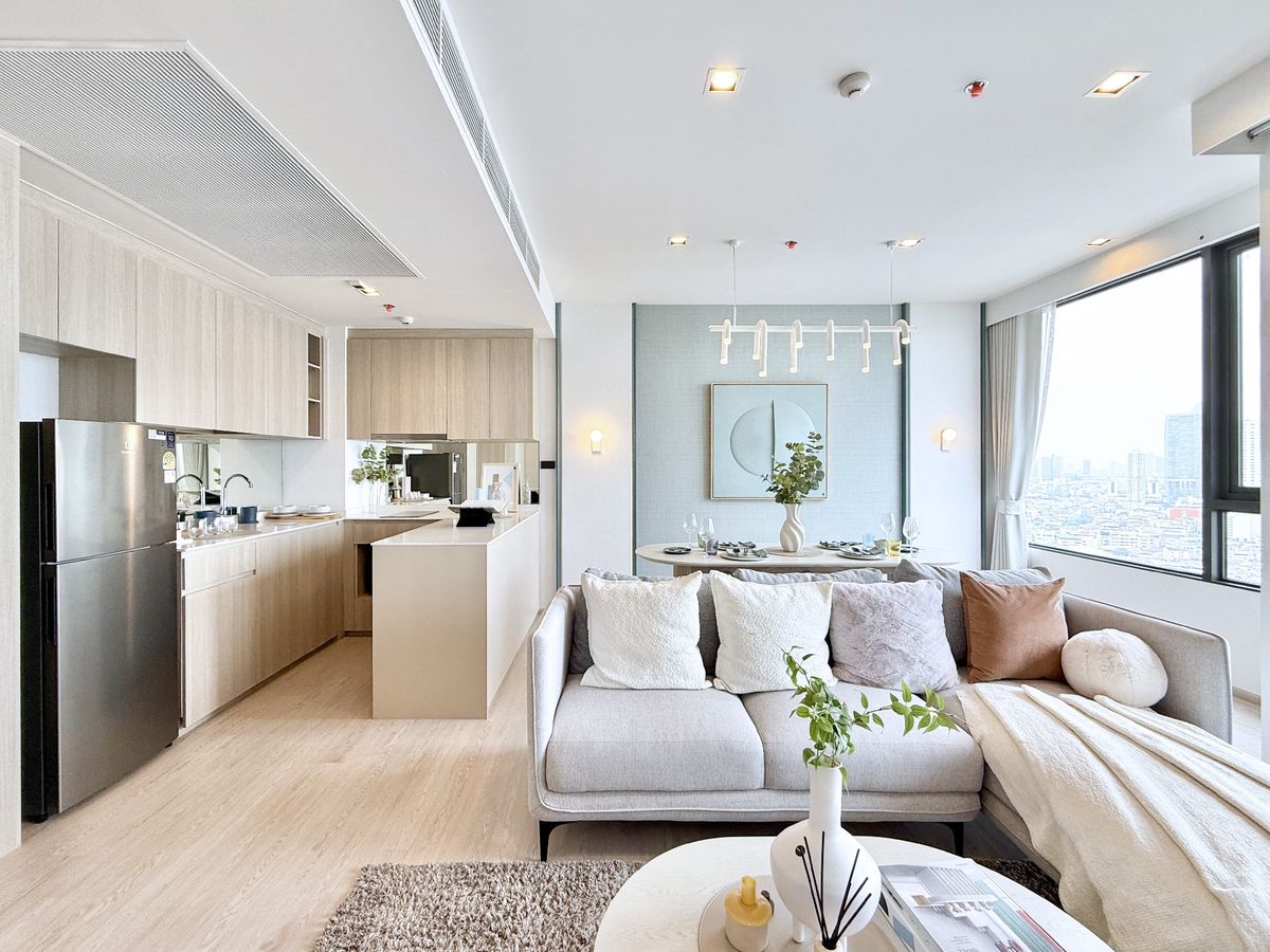 ขายคอนโดวงเวียนใหญ่ เจริญนคร : 🌟Reference สาทร ติด BTS วงเวียนใหญ่ | 2 Bed 2 Bath ราคา เพียง 11.05 MB เท่านั้น 📲 095-9299924 (K.เบนซ์) 