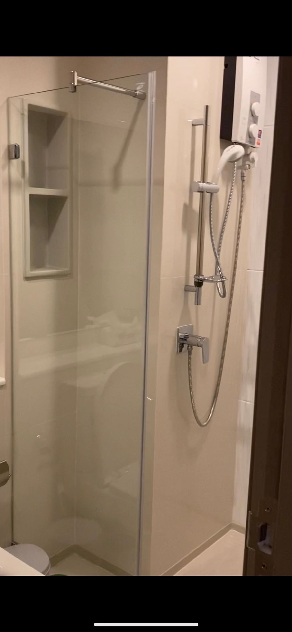 ให้เช่าคอนโดพระราม 9 เพชรบุรีตัดใหม่ RCA : 💥DL-7563💥ว่าง ให้ เช่า  ไลฟ์ อโศก ไฮป์ 👉แอดไลน์ @mastercondo 