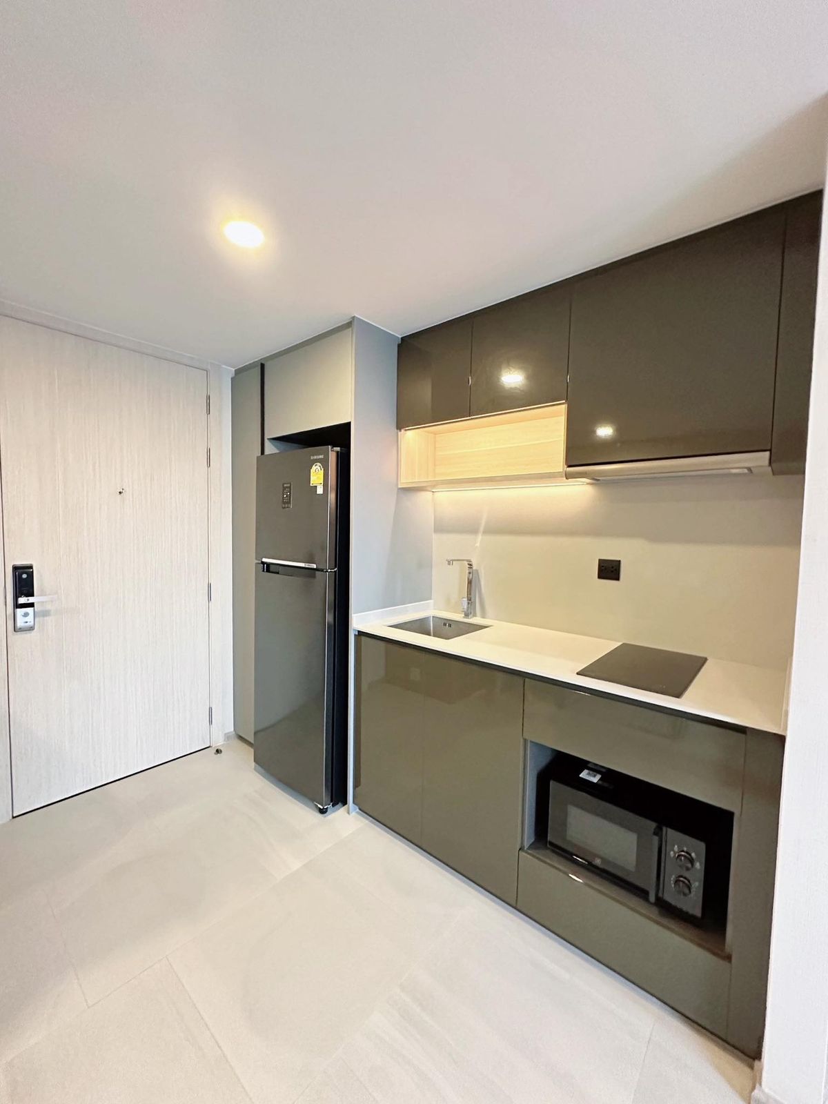 For RentCondoSiam Paragon ,Chulalongkorn,Samyan : * Rent* Cooper Siam Cooper Siam near BTS National Stadium (PTR1130)