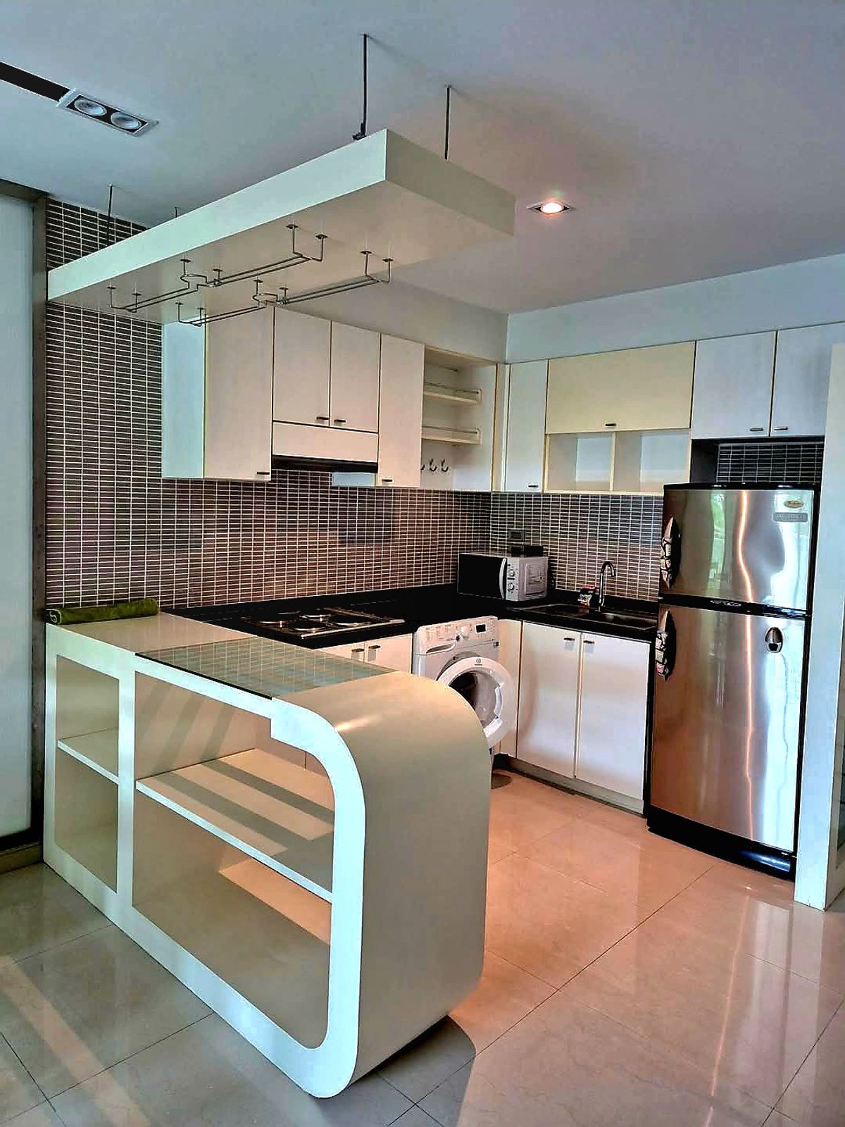 For RentCondoSathorn, Narathiwat : Baan Siri Sathorn Yen Akart | ✨ Bright 2BA 2BA 81 SQM with Greenery View 🌿 - Peaceful Living in Prime Sathorn 🏙️ Only 39,000 THB!