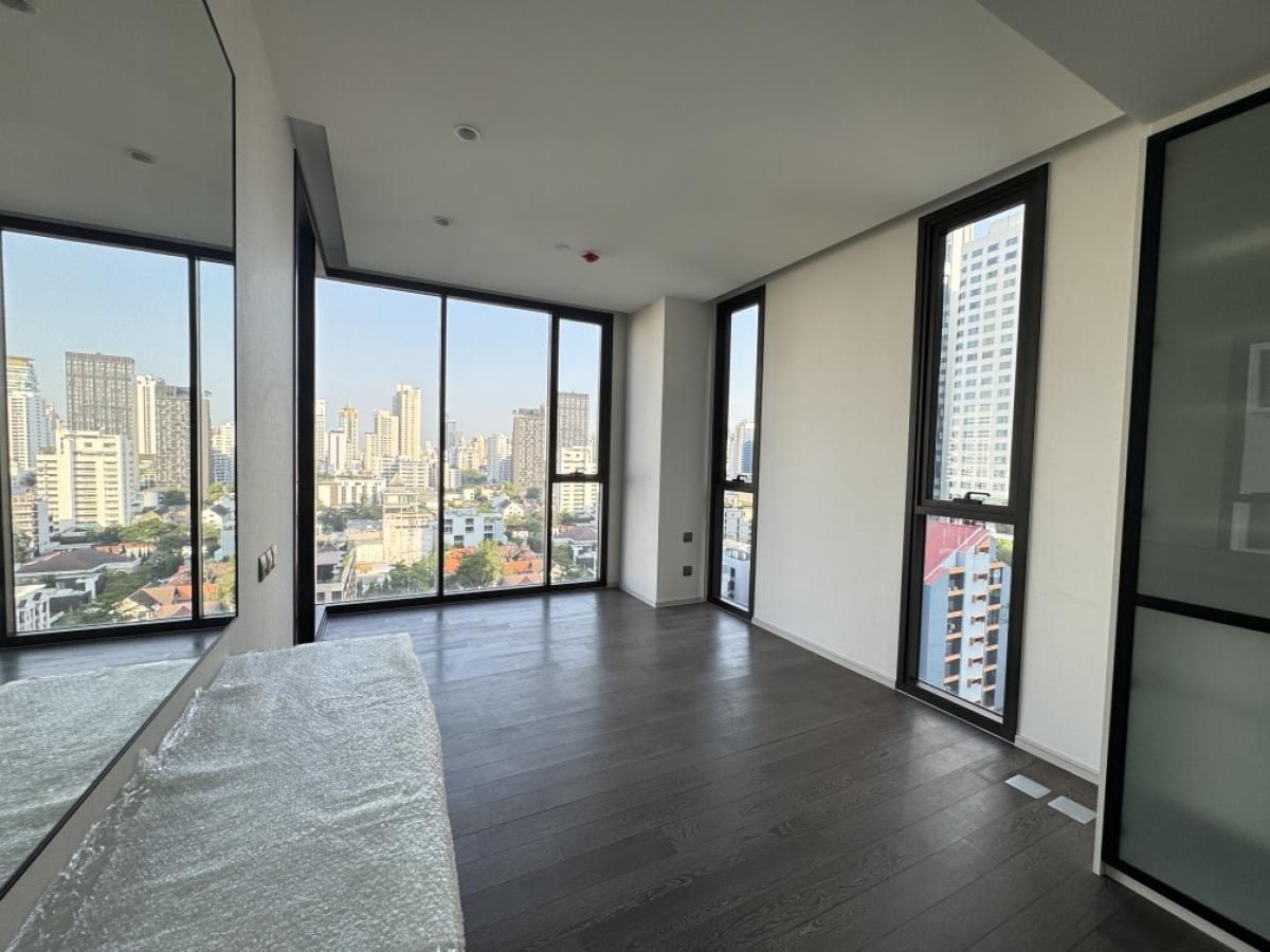 ขายคอนโดสุขุมวิท อโศก ทองหล่อ : Best Price!! Luxury condominium in Thonglor I MUNIQ SUKHUMVIT23