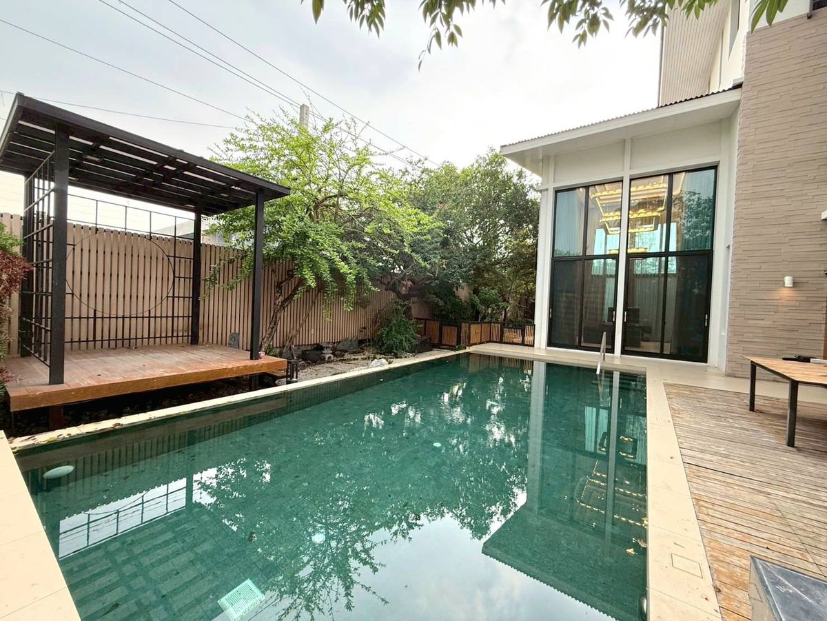 For RentHousePattanakan, Srinakarin : 🚩Pool Villa Krungthepkreetha 6 Beds for Rent 350K✨️