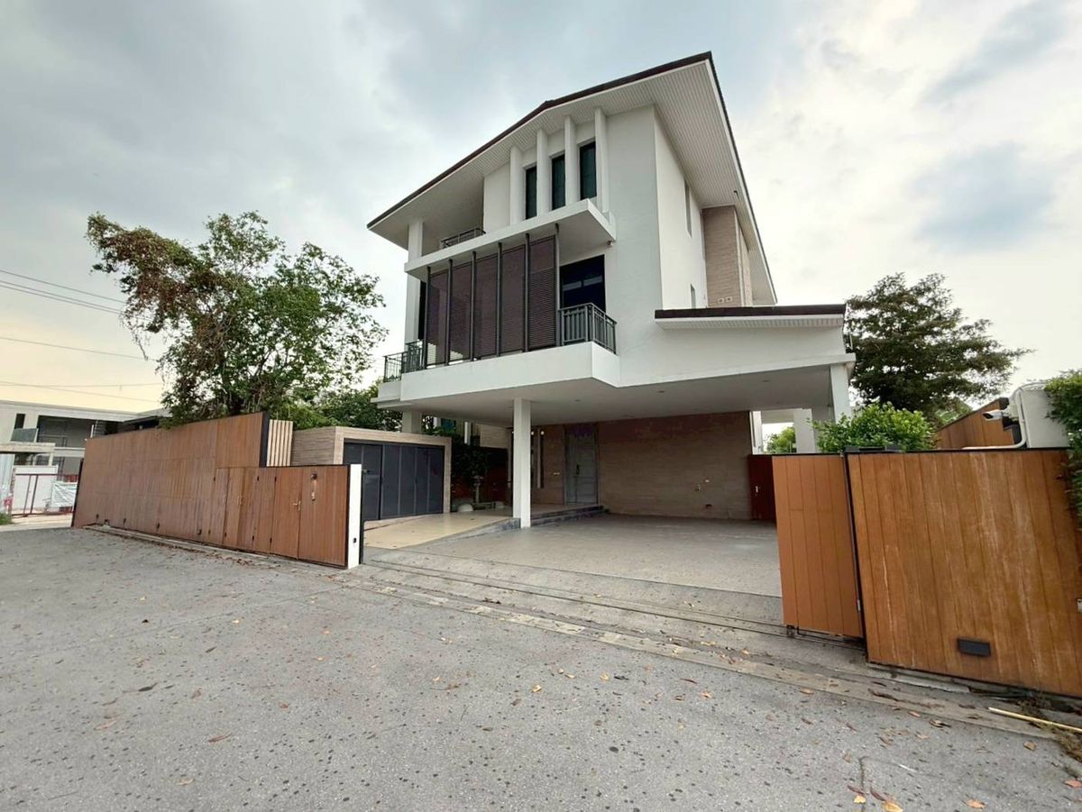 For RentHousePattanakan, Srinakarin : 🚩Pool Villa Krungthepkreetha 6 Beds for Rent 350K✨️