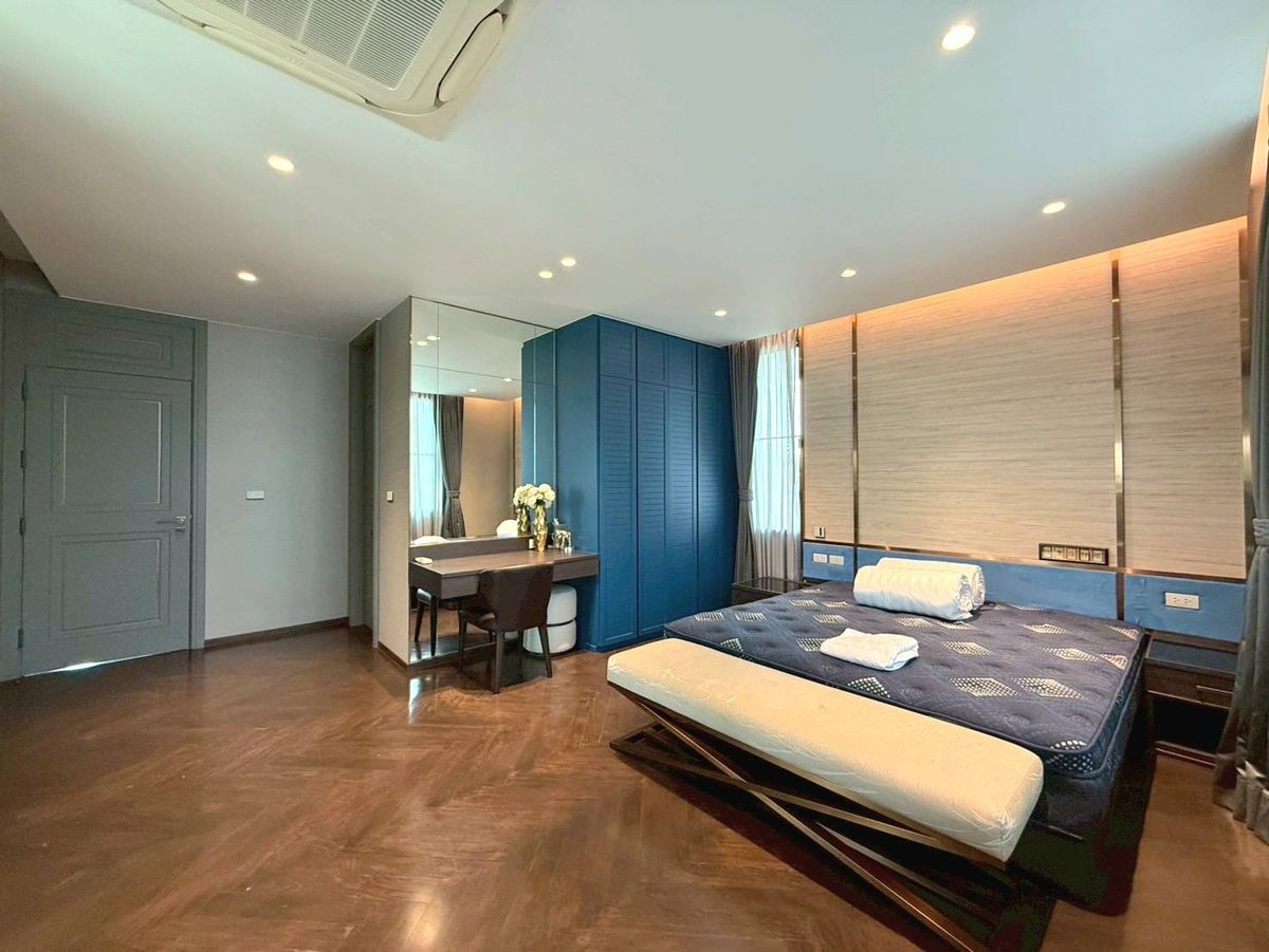 For RentHousePattanakan, Srinakarin : 🚩Pool Villa Krungthepkreetha 6 Beds for Rent 350K✨️