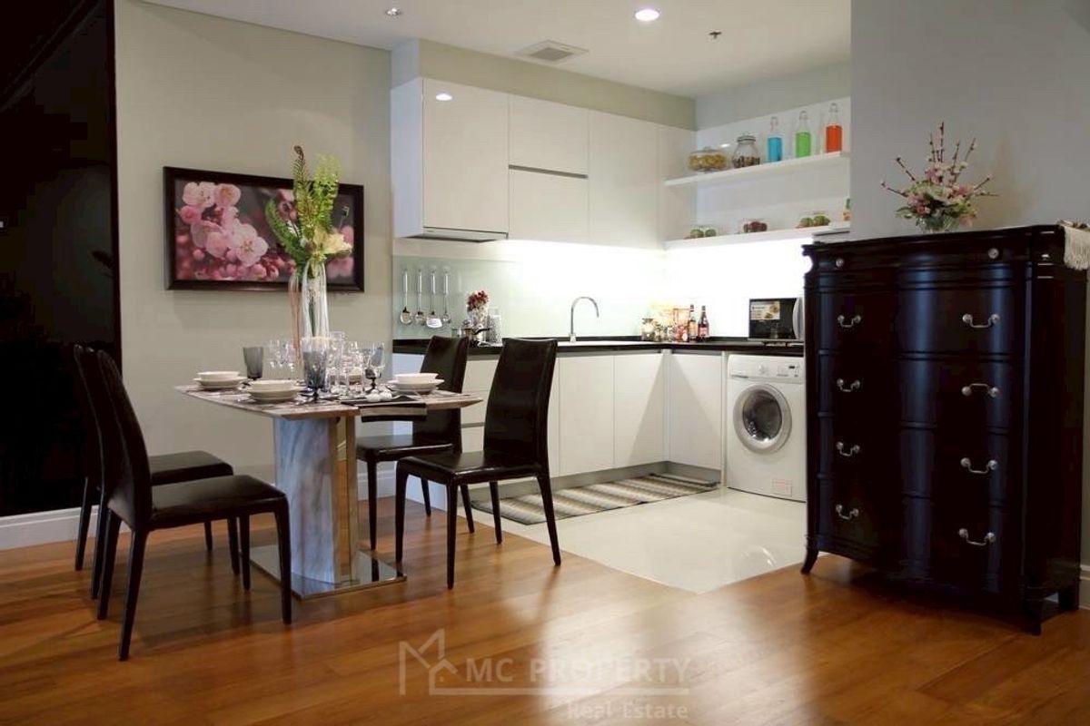 ให้เช่าคอนโดสุขุมวิท อโศก ทองหล่อ : สว่าง 24 ให้เช่า 1 ห้องนอน 73sqm 10fl ++ เพียง 55,000 โปรดติดต่อ 0816878954