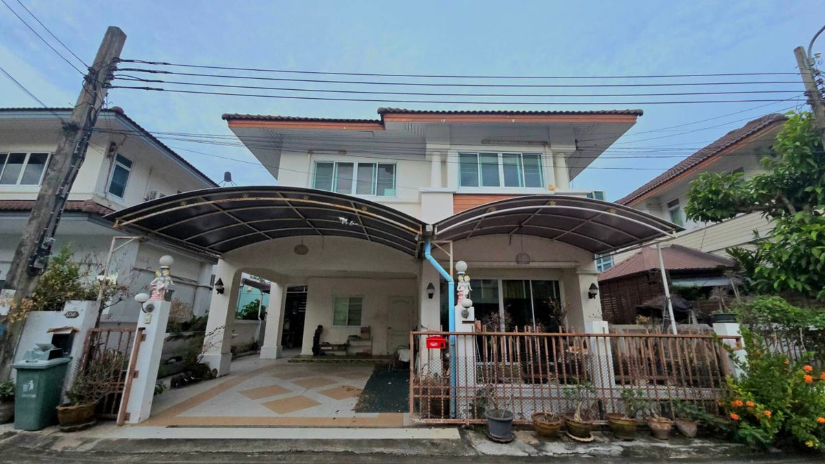 ขายบ้านลาดพร้าว101 แฮปปี้แลนด์ : ขายบ้าน 3ห้องนอน 3ห้องน้ำ ราคา 4.8ล้าน