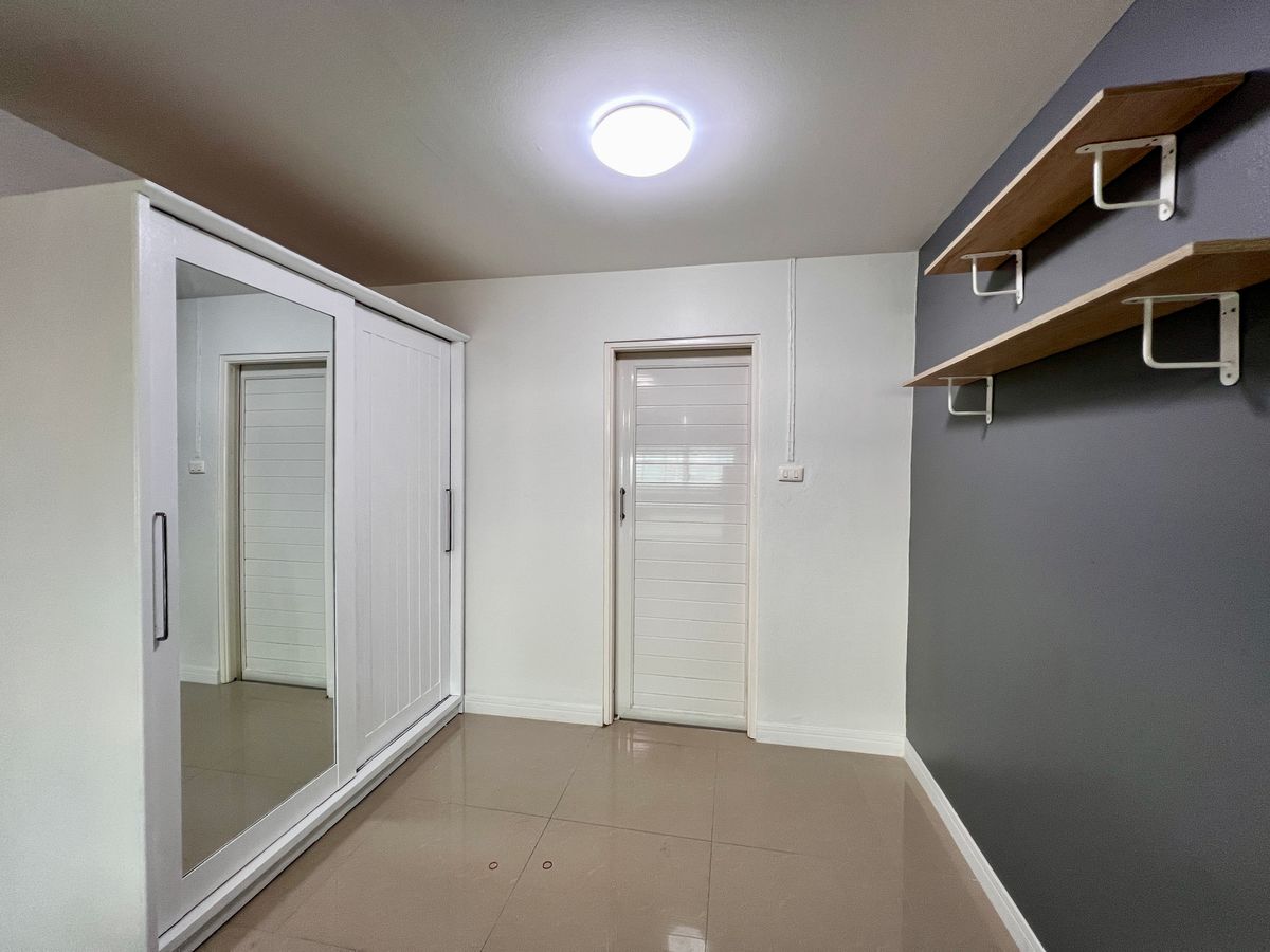 ขายคอนโดบางซื่อ วงศ์สว่าง เตาปูน : เจ้าของขายเอง บางซื่อ คอนโด ซอย ประชาชื่น 2 ใกล้โลตัสประชาชื่น 