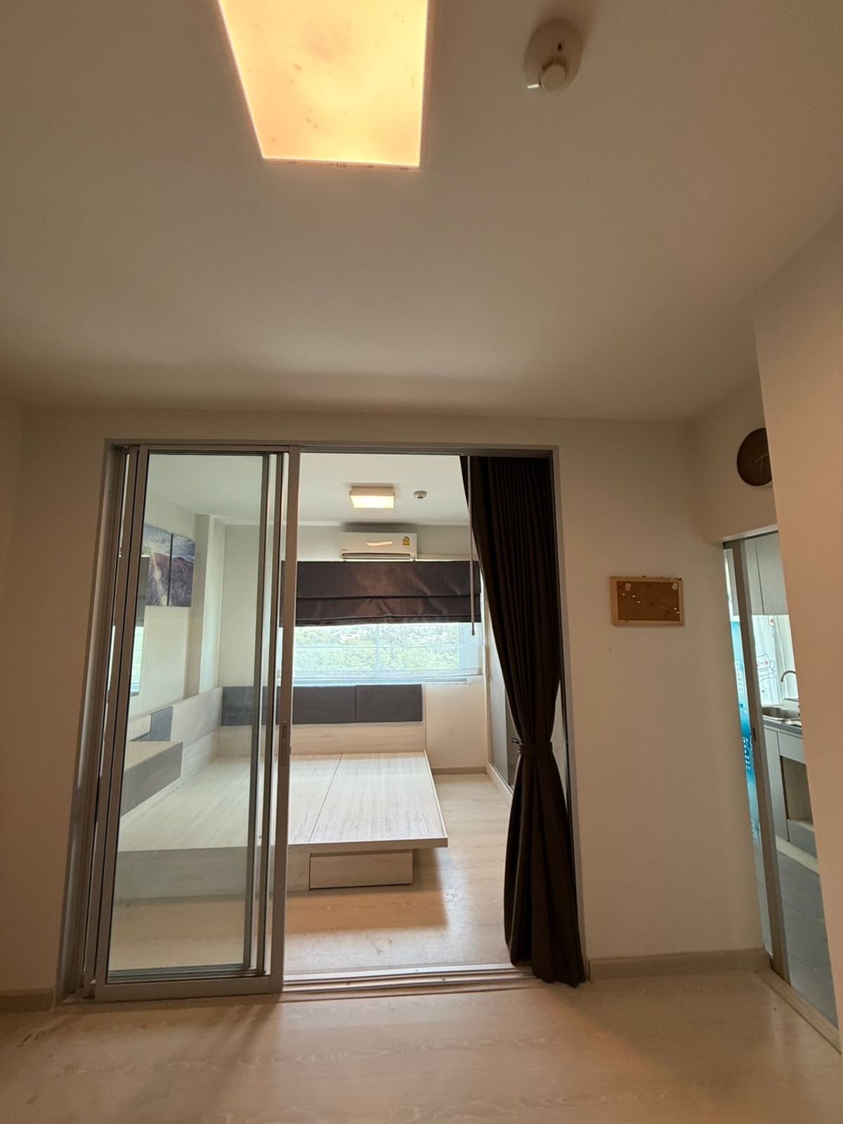 ขายคอนโดเสรีไทย-นิด้า : ขายคอนโด เดอะนิช ไอดี เสรีไทย พร้อมเครื่องใช้ไฟฟ้าเฟอร์นิเจอร์