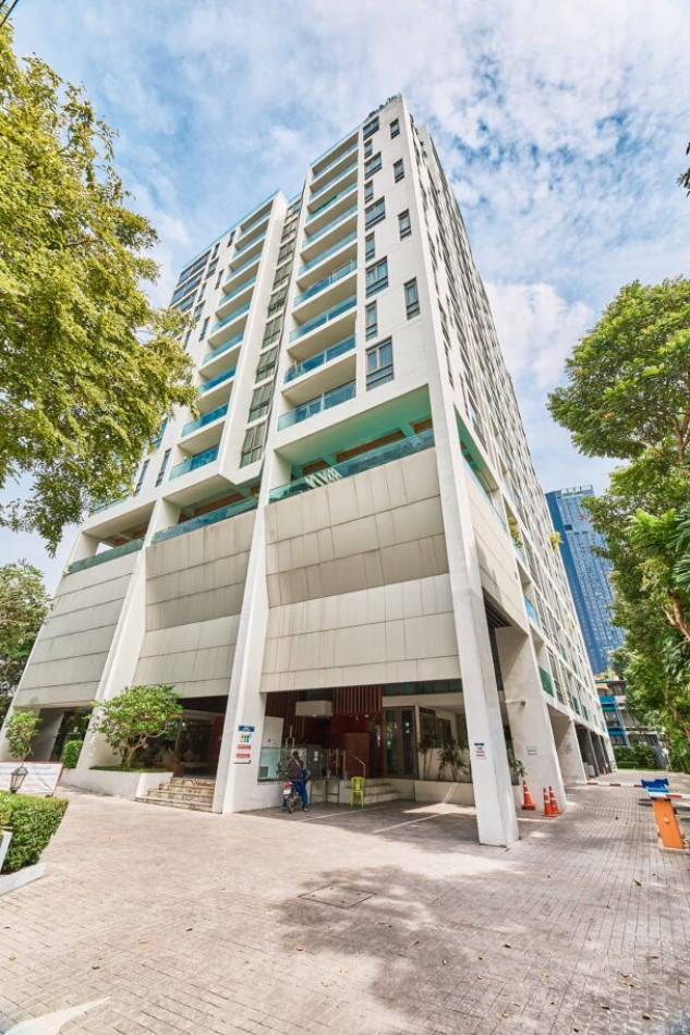 For SaleCondoSilom, Saladaeng, Bangrak : Condo for sale: Siamese Surawong, near MRT Samyan good conditon