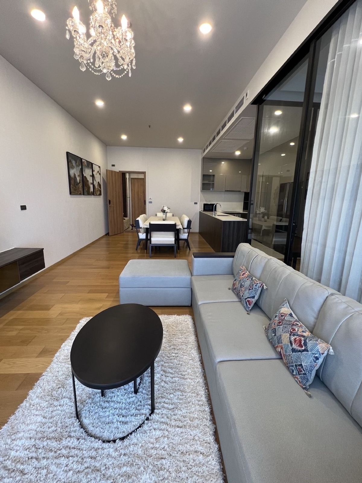 For RentCondoSukhumvit, Asoke, Thonglor : Urgent rent !!! Luxury rooms are convenient to travel in the center of the city. With personal elevators
