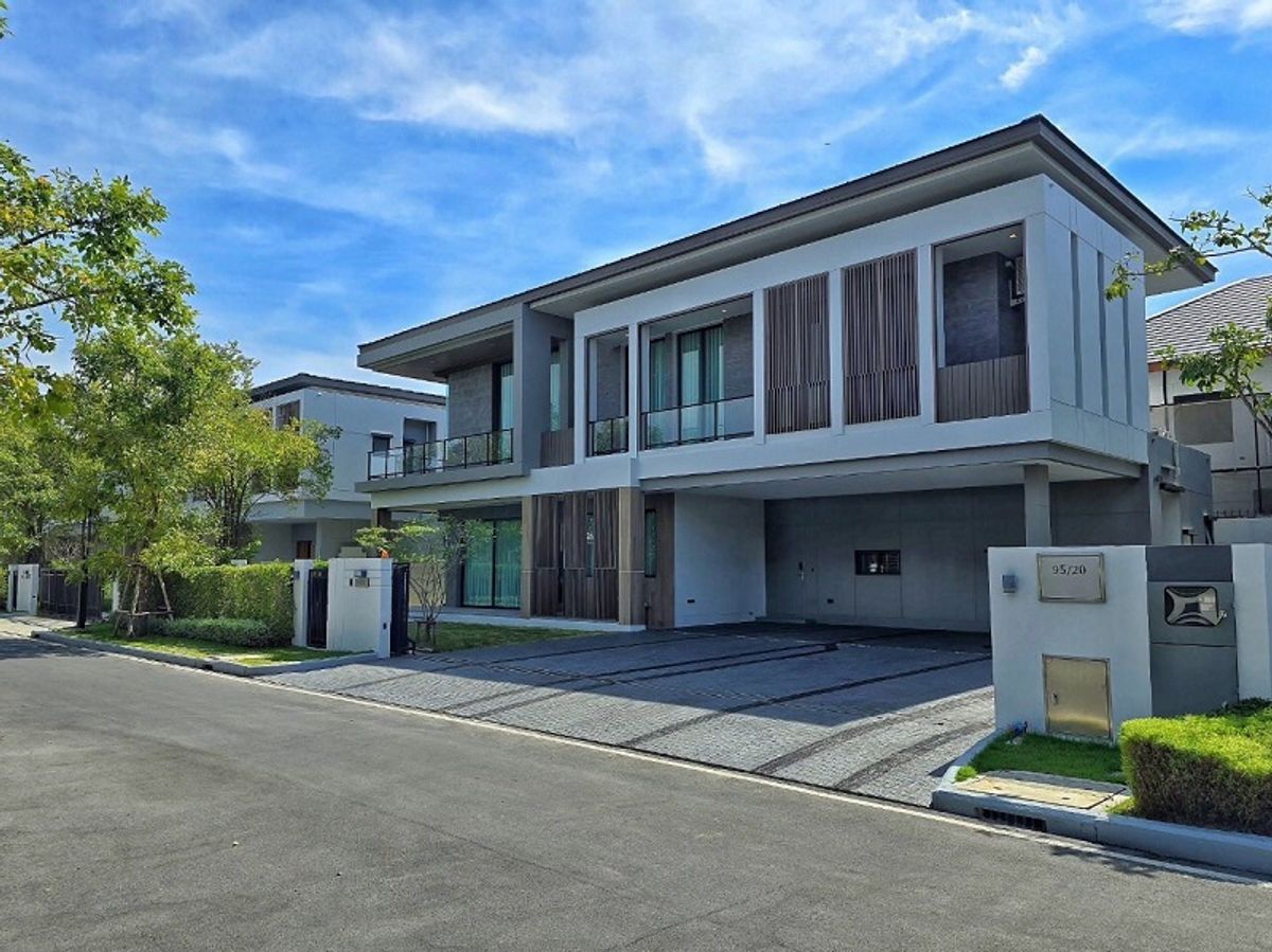 ขายบ้านบางนา แบริ่ง ลาซาล : ขายบ้านเดี่ยวหลังใหญ่ บ้านใหม่ เจ้าของไม่เคยอยู่ บางกอก บูเลอวาร์ด บางนา กม.5 บางพลี จ.สมุทรปราการ.