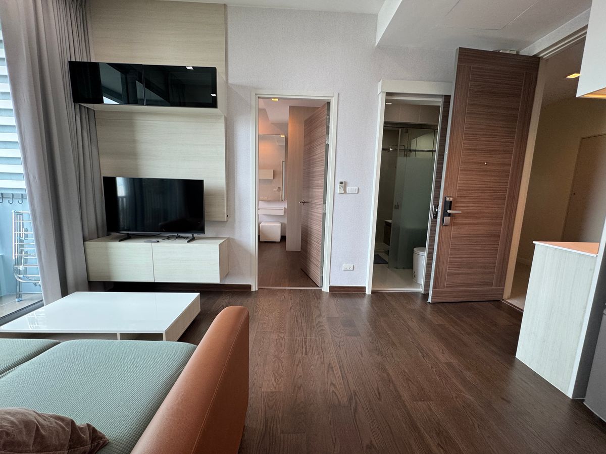 ขายคอนโดพระราม 9 เพชรบุรีตัดใหม่ RCA : For rent: Q Asoke ,2 Bedrooms fully furnished, Ready to Move in