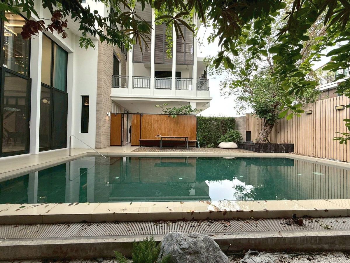 For RentHousePattanakan, Srinakarin : 🚩Pool Villa Krungthepkreetha 6 Beds for Rent 350K✨️