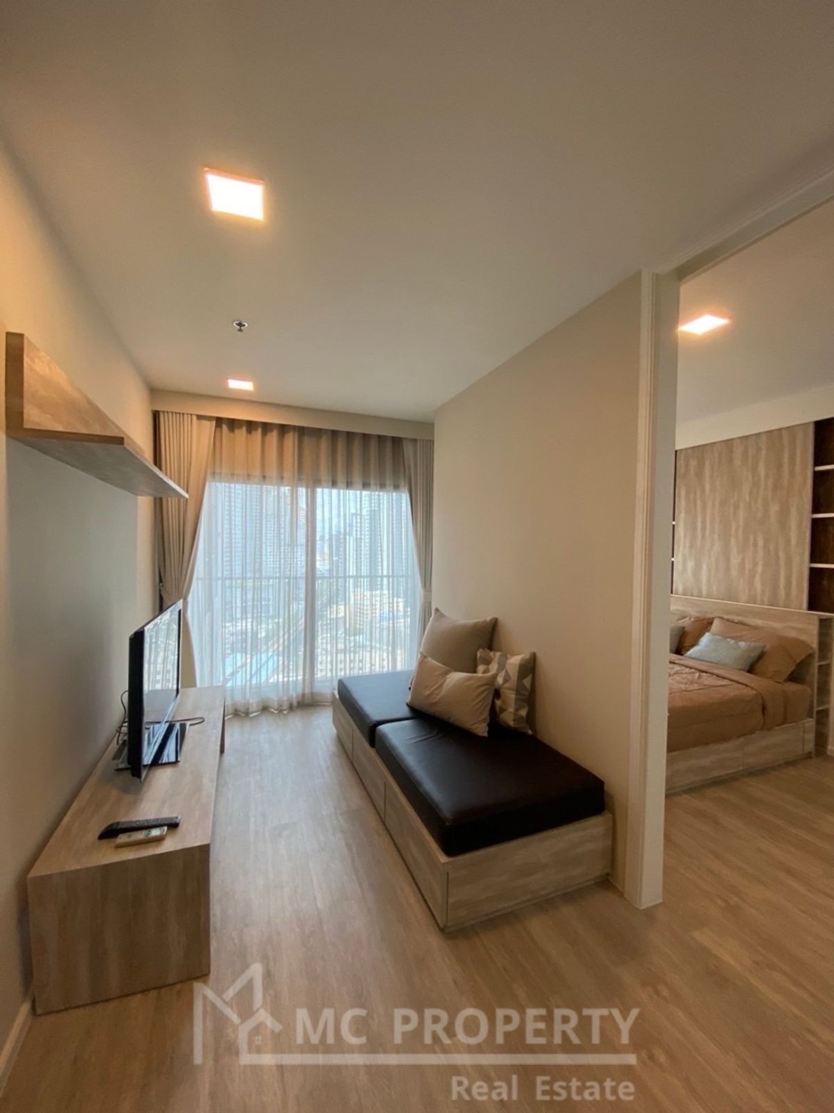ให้เช่าคอนโดสุขุมวิท อโศก ทองหล่อ : Noble Remix 1 ห้องนอน 35sqm ให้เช่าเพียง 25,000 กรุณาติดต่อ 0816878954