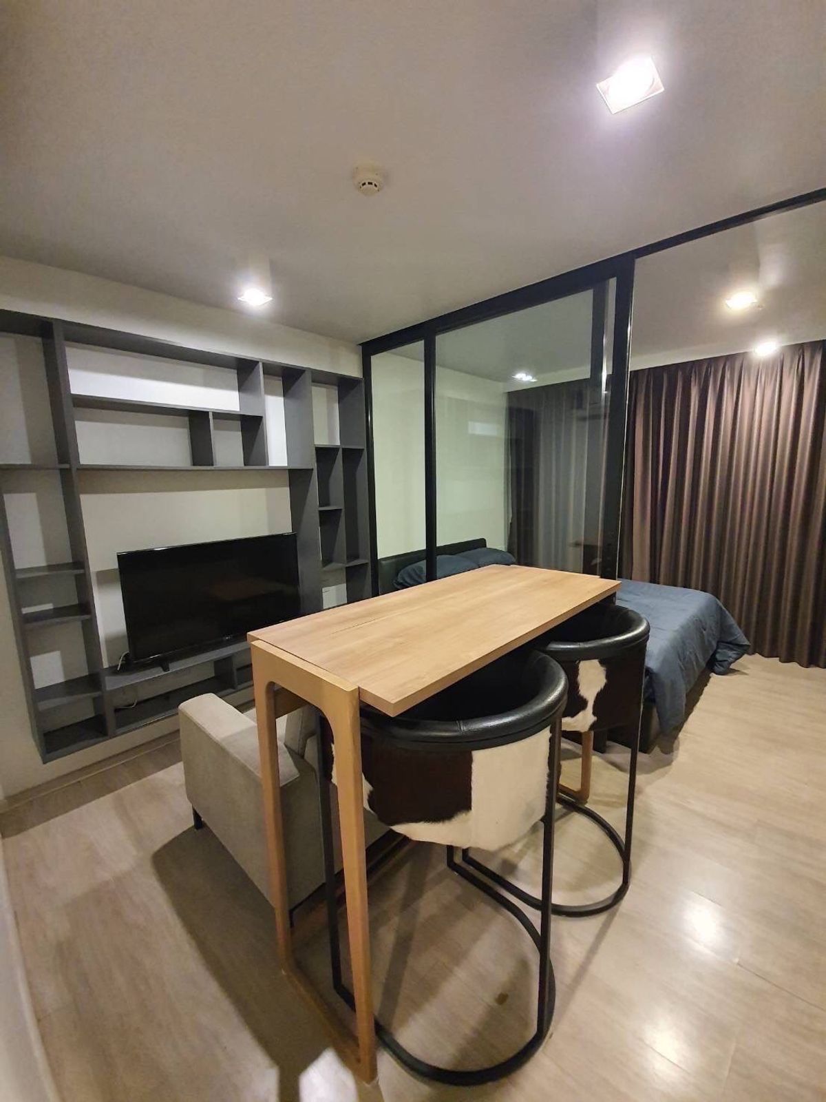 For RentCondoWitthayu, Chidlom, Langsuan, Ploenchit : Maestro 02 Ruamrudee 28 SQ.M. Fully Furnished 21,000 BAHT