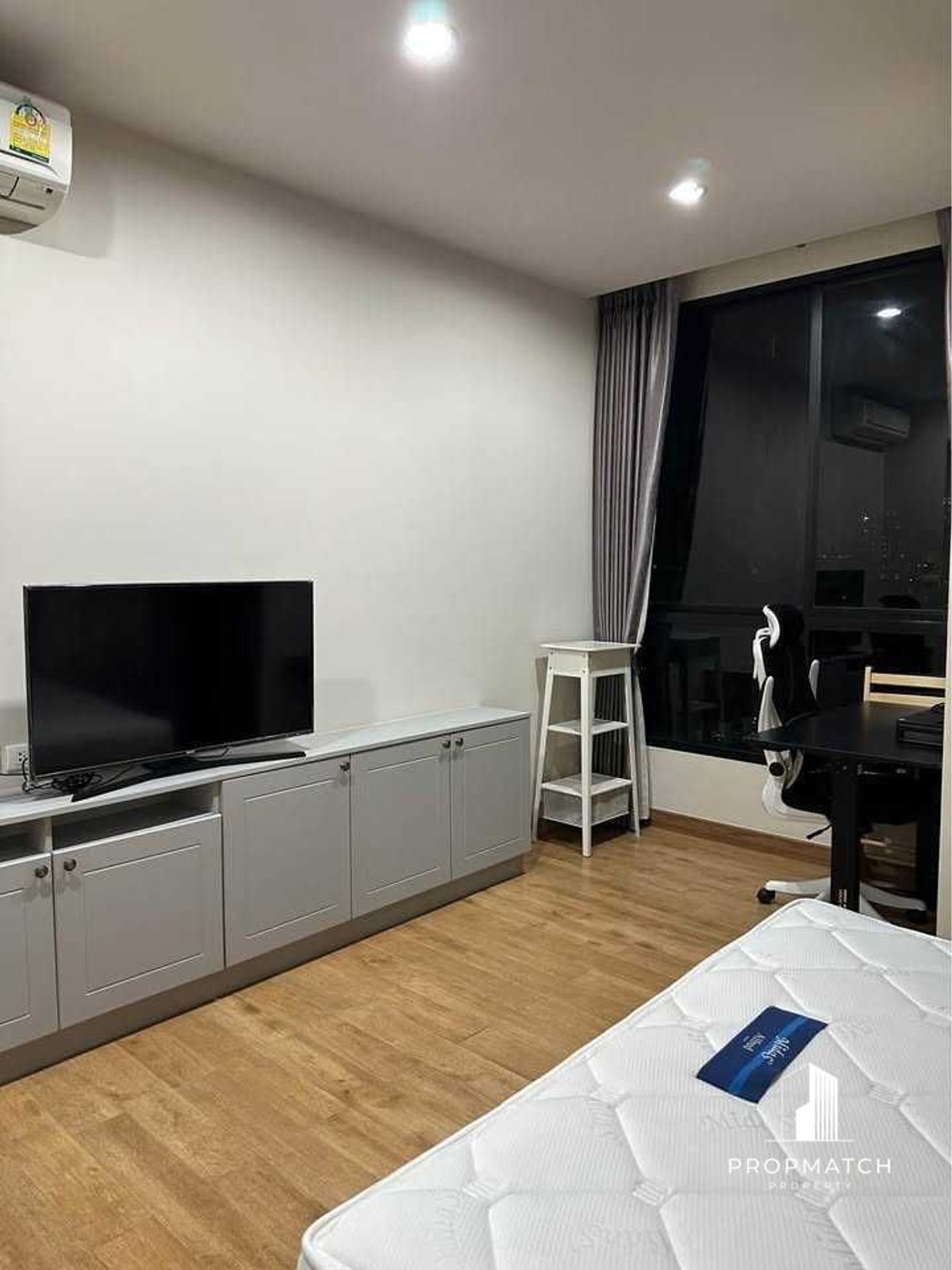 ขายคอนโดสะพานควาย จตุจักร : ✨Flash Deal ✨The Editor Saphan Khwai ( 1Bed 1Bath 28.5SQM.) พร้อมอยู่ ! เพียง 3,890,000 บาท Tel.0981315848 @propmatch