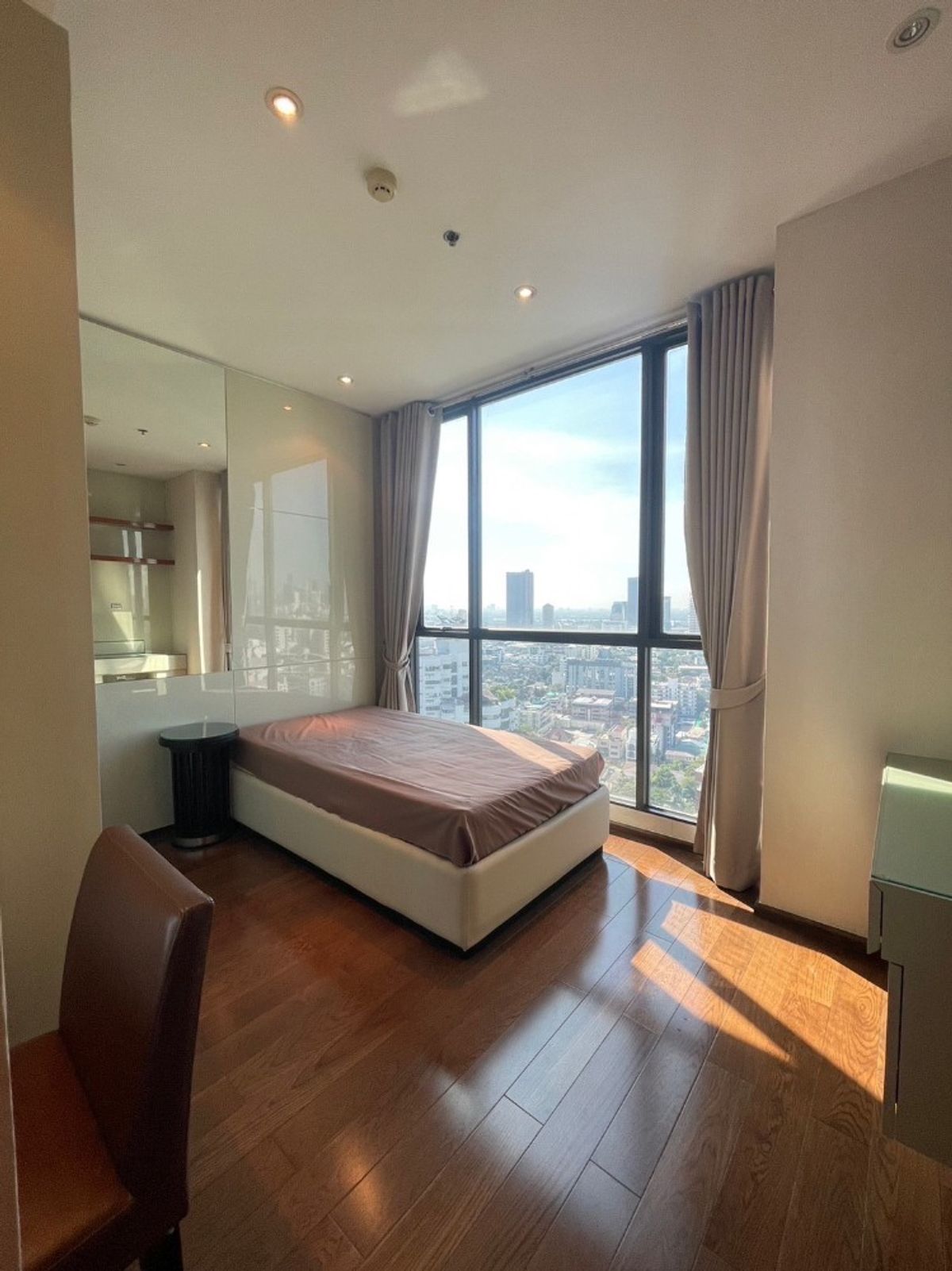ขายคอนโดสุขุมวิท อโศก ทองหล่อ : The Address Sukhumvit 28
