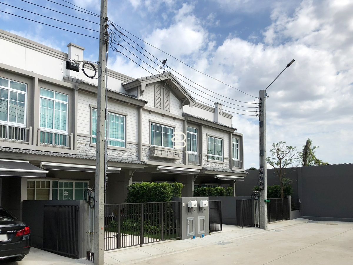 ทาวน์โฮมสมุทรปราการ สำโรง : Indy 3 Bangna Km.7 for rent or sale