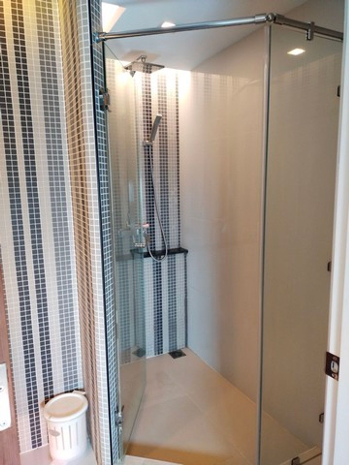 ขายคอนโดเชียงใหม่ :  คอนโด เดอะ ชายน์ คอนโดมิเนียม ใหญ่ใจกลางเชียงใหม่ ในราคาที่คุณต้องว้าว! รีบตัดสินใจก่อนใคร เพราะของดีแบบนี้...หมดไวมาก#ถนนช้างคลาน #เชียงใหม่