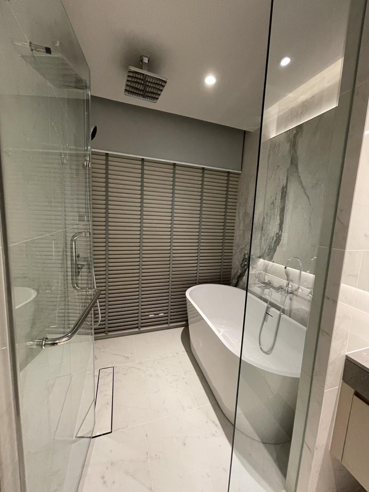 ขายคอนโดวิทยุ ชิดลม หลังสวน : 28/02/2026, รวมค่าโอนห้องสวย Tonson One Residence 1 ห้องนอน ใกล้ BTS ชิดลม ราคาพิเศษ 25 ลบ. พร้อมสระว่ายน้ำและฟิตเนสครบครัน!