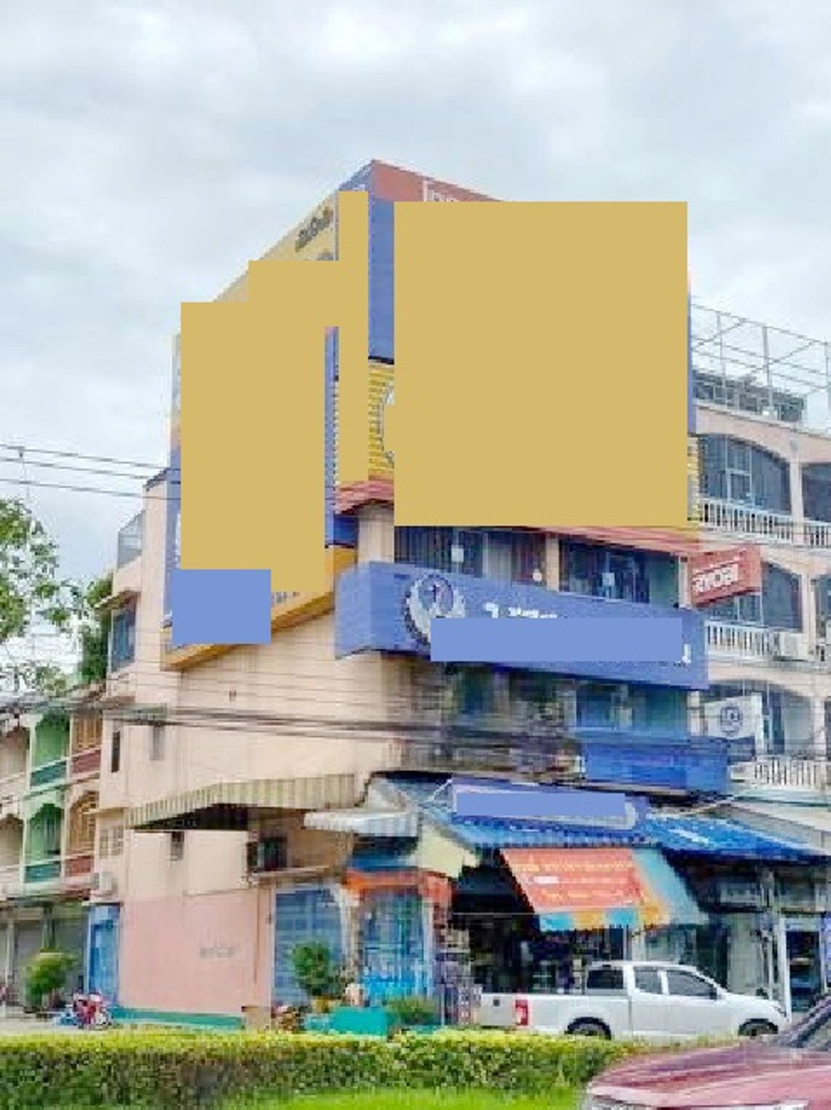 For RentShop HouseYothinpattana,CDC : Hathairat Phraya Suren MRT Bangchan 1 km. Rent 2 booths, 4.5 floors, after the corner of 40 sq.w., 650 sq.m., Mee Night Technique 1.5 km, on the main road, 7 bedrooms, 8 water