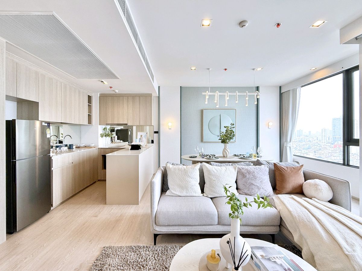 For SaleCondoWongwianyai, Charoennakor : & quot; Open a new living experience! ✨ Luxury condo, complete with the Chao Phraya view 🌊 Near BTS only 130 m. 🚆 Starting 11.05 deleted. From SC Asset 🏡 with the middle part! & quot;*