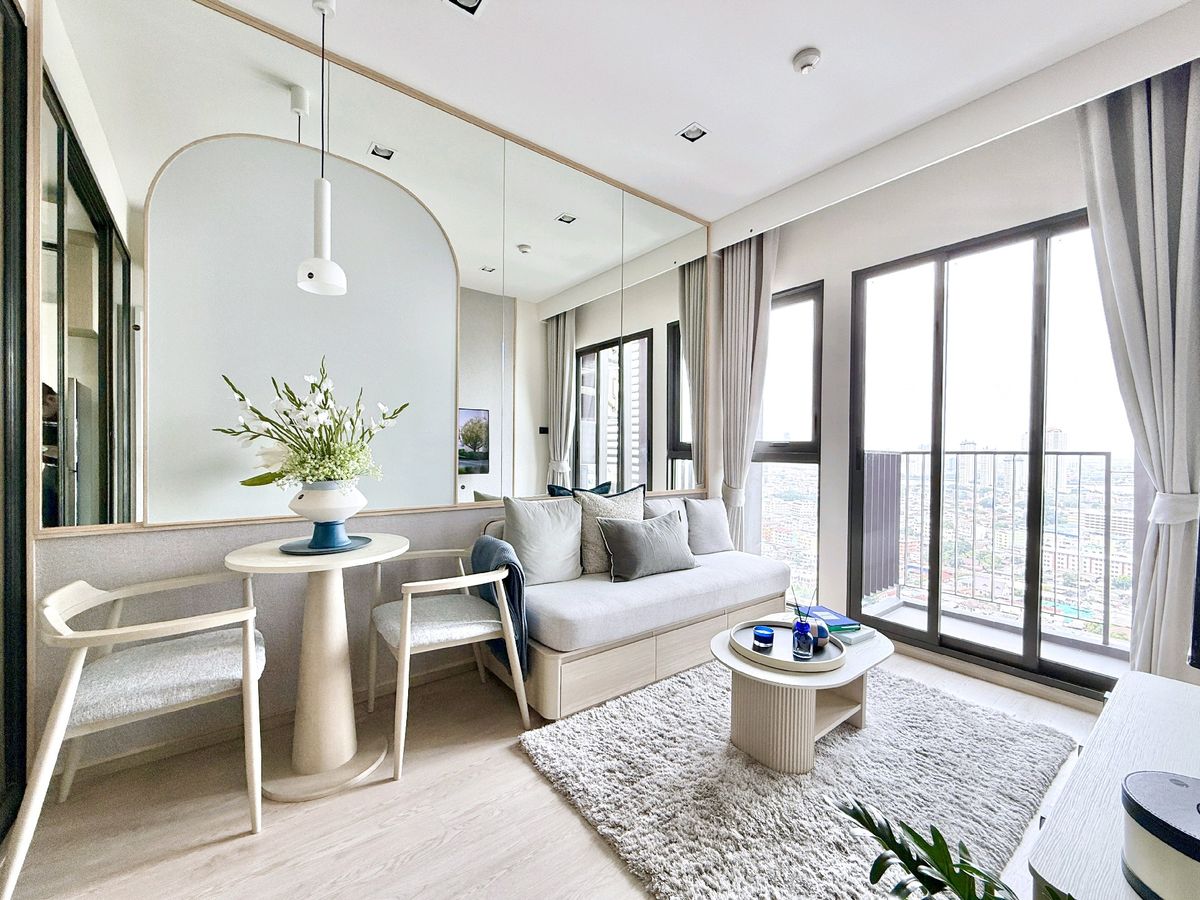 For SaleCondoWongwianyai, Charoennakor : ✨ The Reference Sathorn - Wongwian Yai 🏙️ Luxury condo from SC Asset ✅ Near BTS only 130 m.