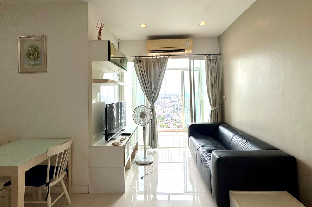For RentCondoOnnut, Udomsuk : 2 bed 1 bath 45 sqm condo at Ideo Verve Sukhumvit for rent 25,000THB per month, next to Onnut BTS