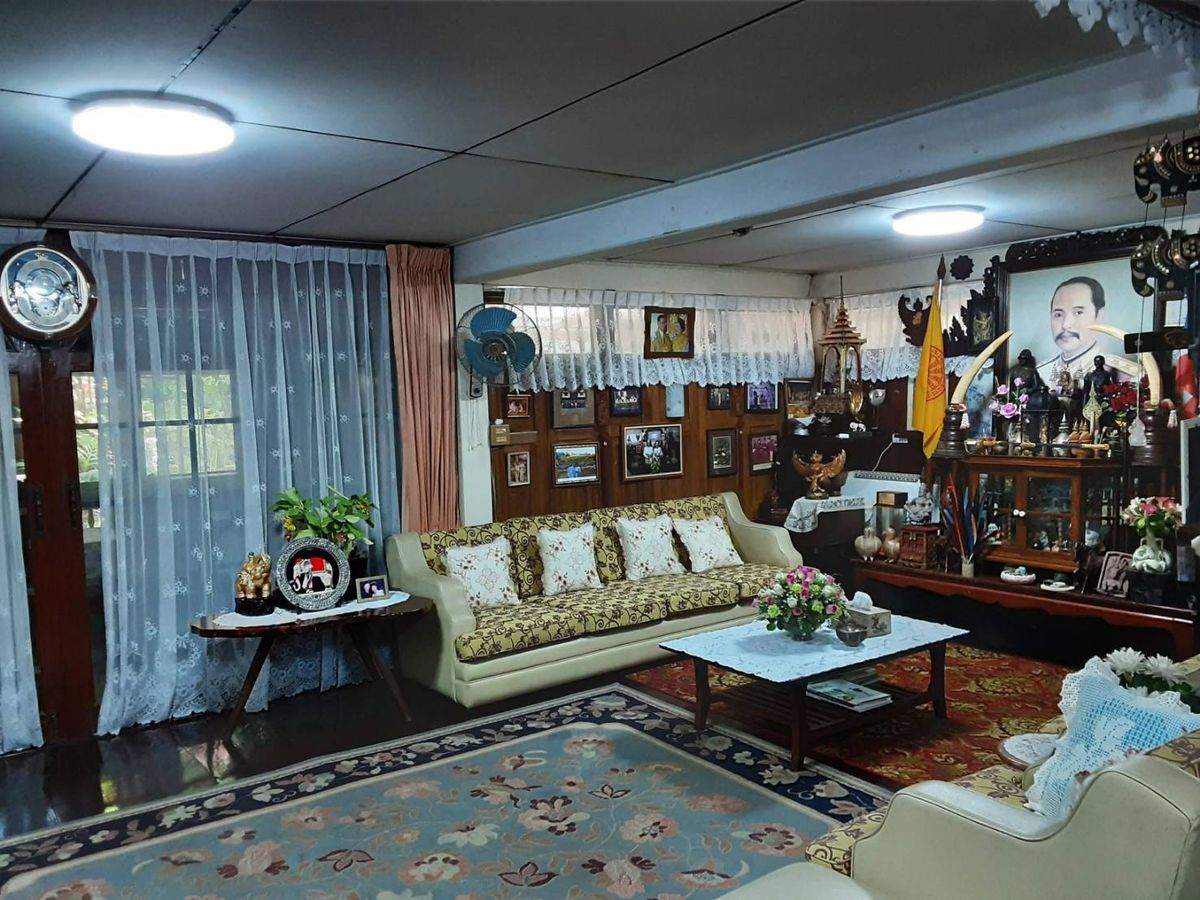 ขายบ้านราชเทวี พญาไท : บ้านเดี่ยวเนื้อที่ 446 ตรว. ใจกลางเมือง เหมาะสำหรับลงทุน