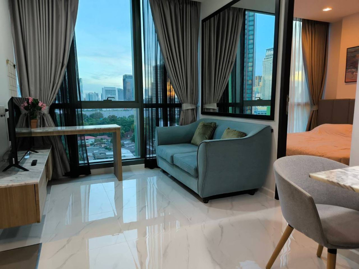 CondoRatchathewi,Phayathai : Wish Signature Midtown Siam 1【𝐒𝐄𝐋𝐋 & 𝐑𝐄𝐍𝐓】🔥 Decorated with a simple, elegant built-in. With quality furniture Live in it yourself or rent it out. Contact Line ID: @hacondo