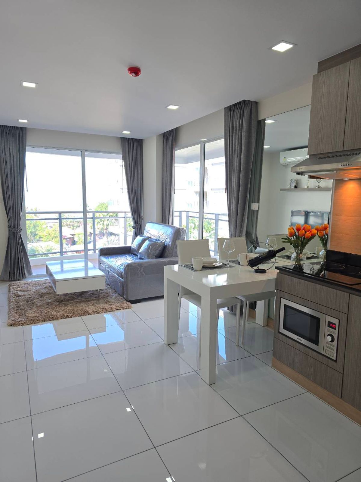 For SaleCondoPattaya, Bangsaen, Chonburi : ✨✨ WHALE Marina Condo: Well Marina Condo ✨✨