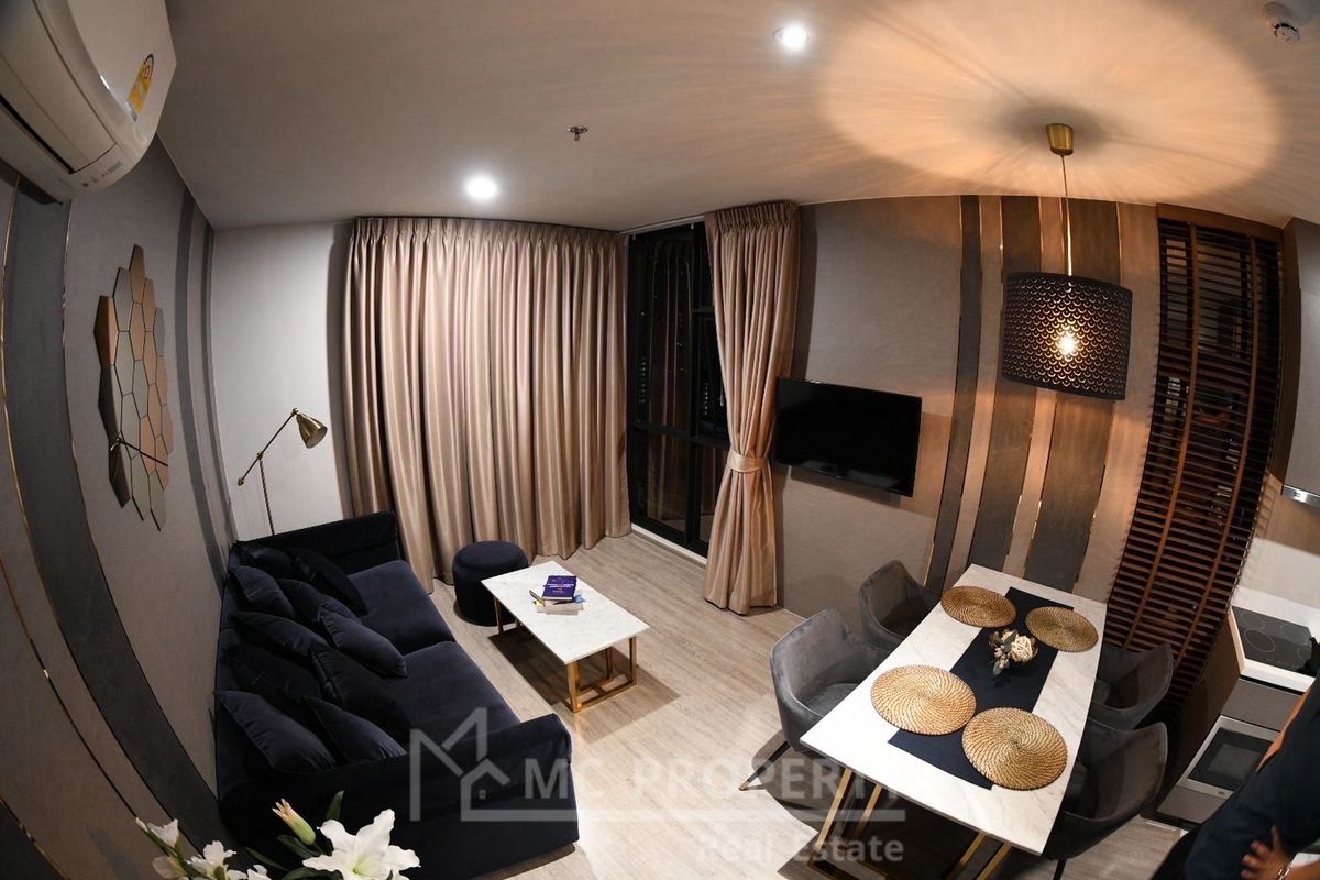 ให้เช่าคอนโดสุขุมวิท อโศก ทองหล่อ : Rhythm Ekkamai 2 ห้องนอน 70sqm ให้เช่าเพียง 55,000 กรุณาติดต่อ 0816878954
