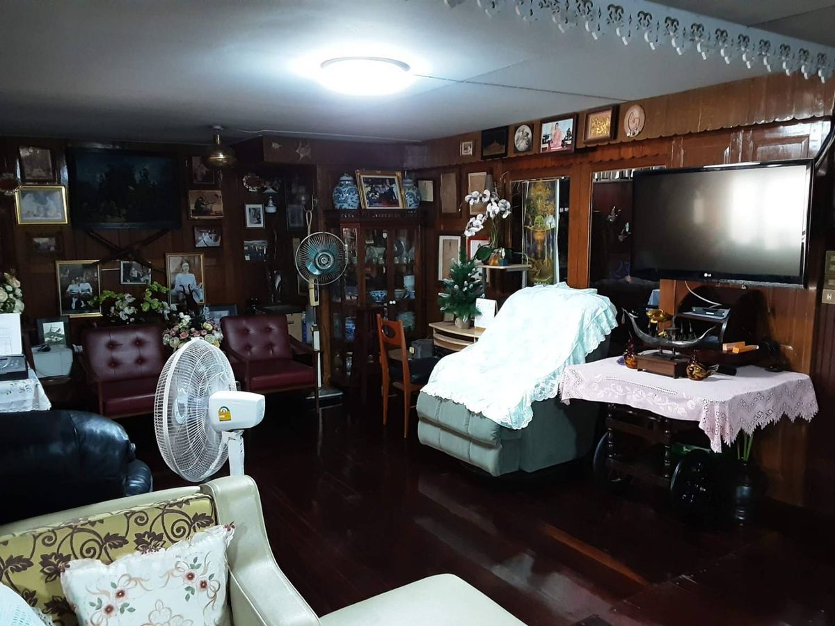 ขายบ้านราชเทวี พญาไท : บ้านเดี่ยวเนื้อที่ 446 ตรว. ใจกลางเมือง เหมาะสำหรับลงทุน