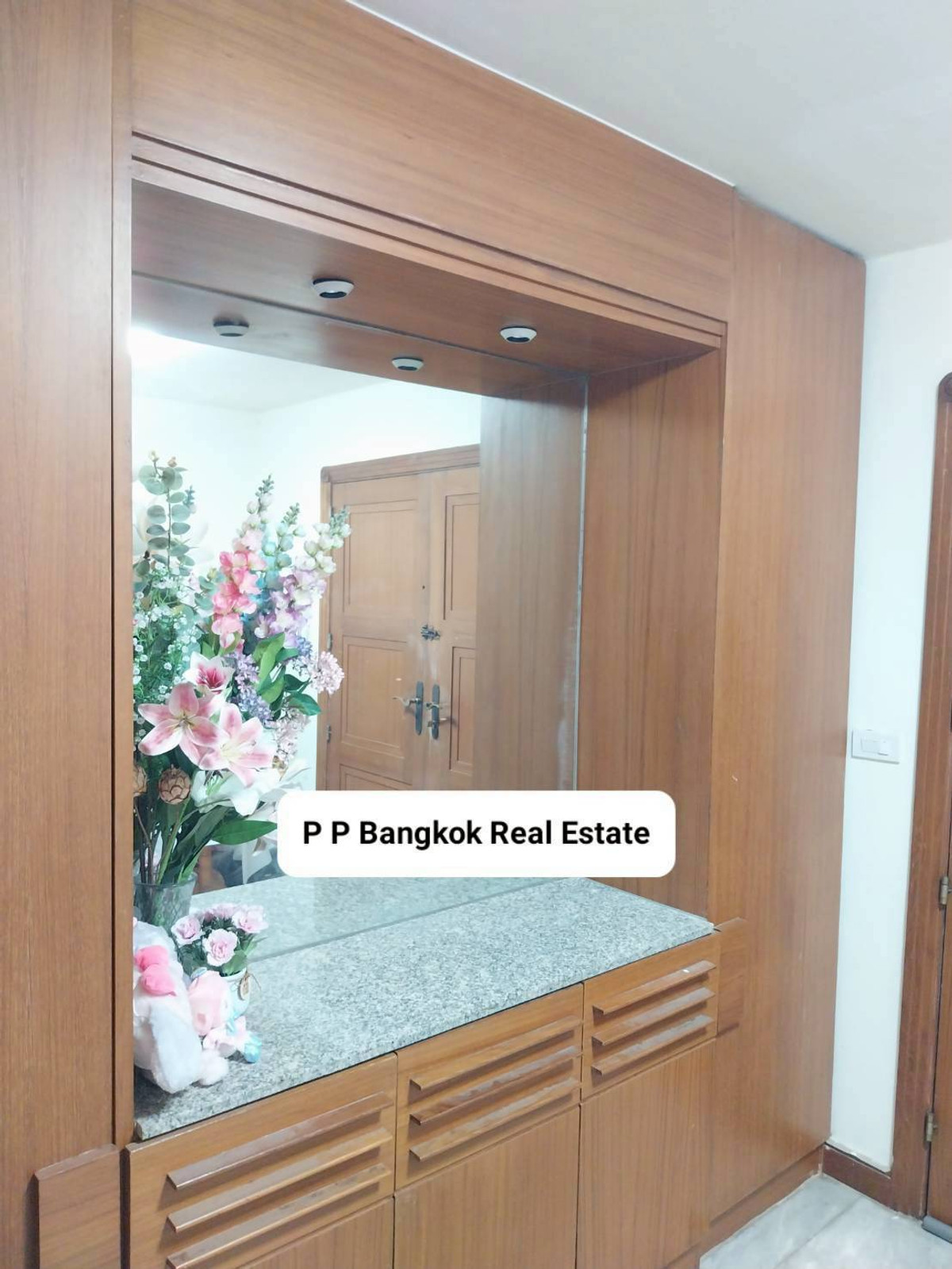 For SaleCondoSukhumvit, Asoke, Thonglor : Rare unit for Sale Type A Standard unit  Sale  20.9 MB