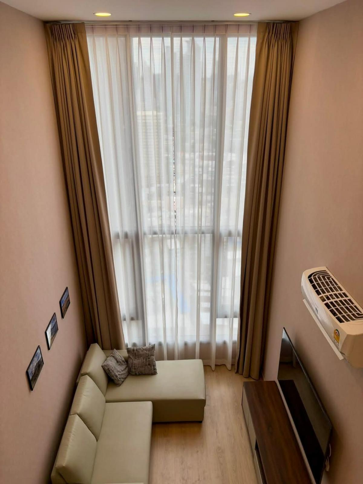 ให้เช่าคอนโดคลองเตย กล้วยน้ำไท : 💫💫Super High Rise Duplex near MRT💫💫