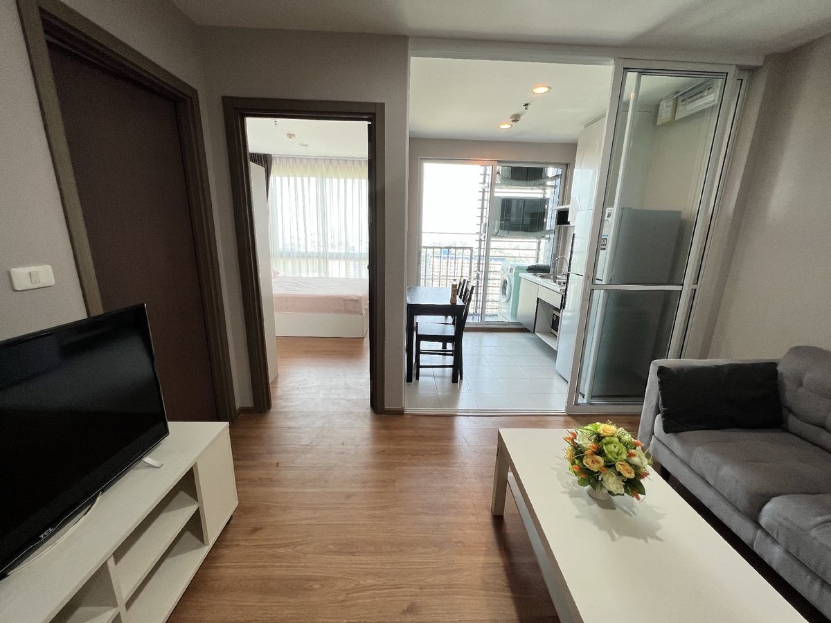 ให้เช่าคอนโดอ่อนนุช อุดมสุข : ห้องว่างแล้ว the base sukhumvit 77 for rent  1 ห้องนอน ชี้นสูง 